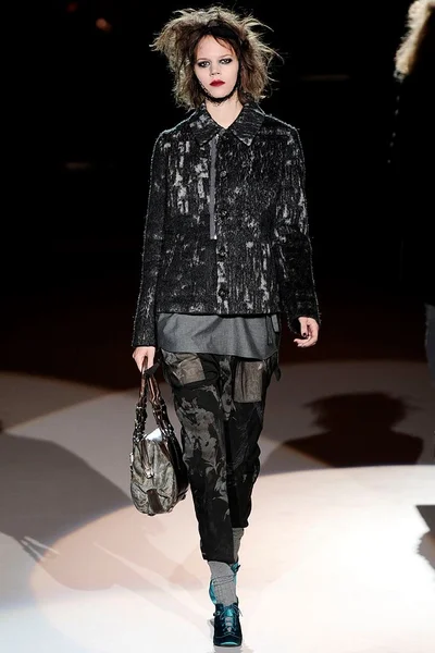 Look 5